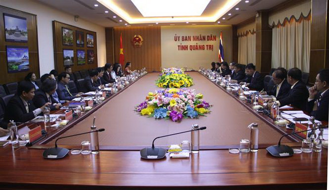 Quang cảnh hội nghị. (Ảnh: Trịnh Bang Nhiệm/TTXVN) Quảng Trị tăng cường hợp với tỉnh Ubon Ratchathani của Thái Lan ảnh 2