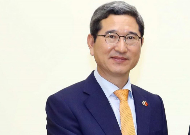 Trao Huân chương Hữu nghị cho Chủ tịch Nhóm Nghị sỹ hữu nghị Hàn-Việt ảnh 1