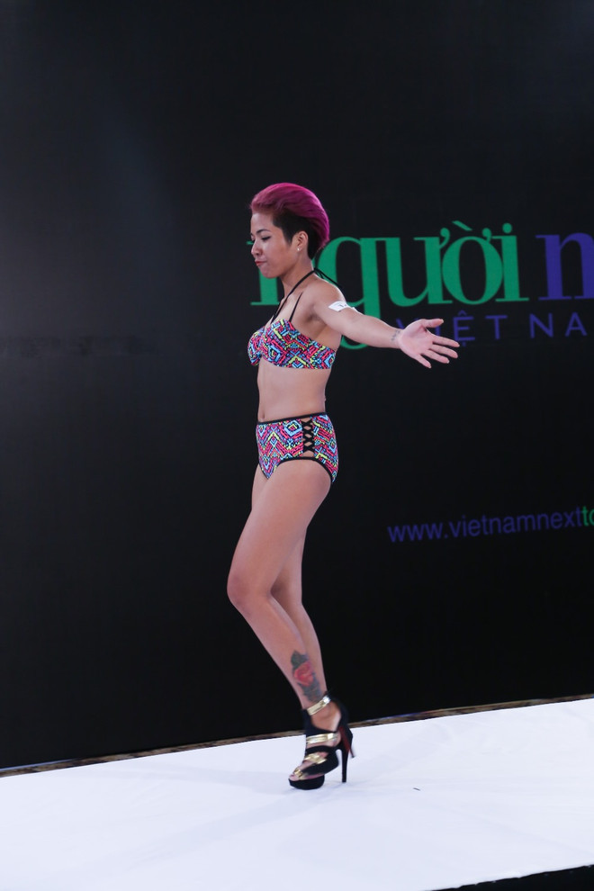 Thí sinh Vietnam’s Next Top Model “phá bỏ mọi giới hạn” với bikini ảnh 12