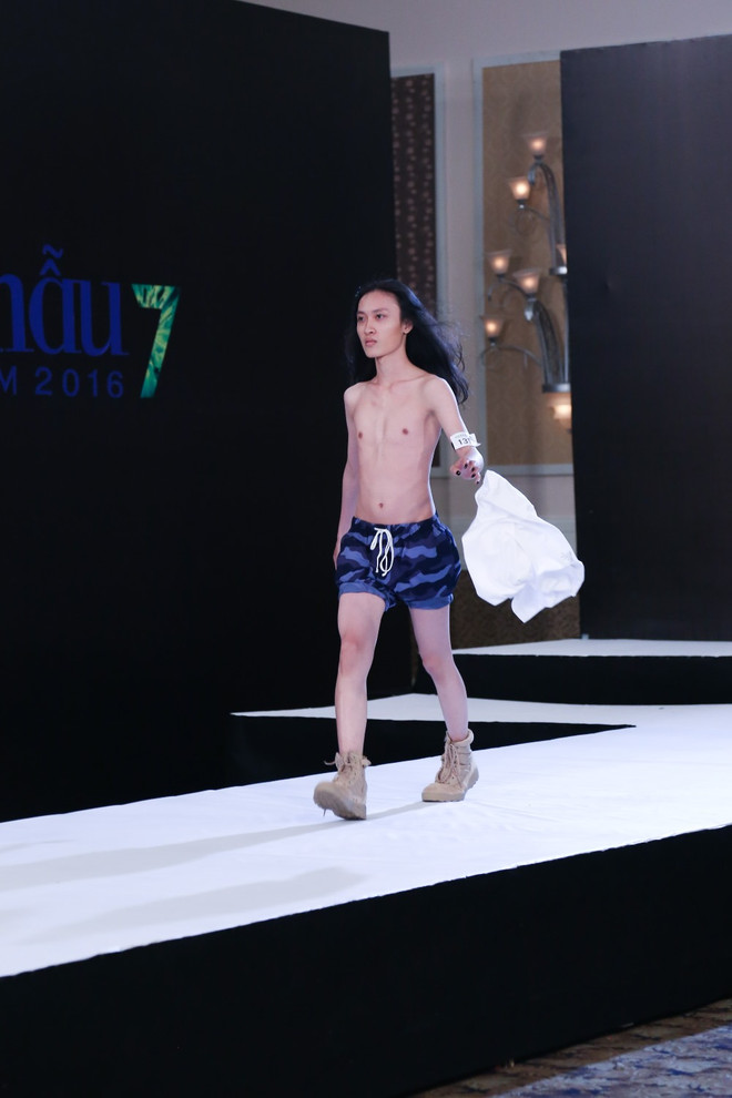 Thí sinh Vietnam’s Next Top Model “phá bỏ mọi giới hạn” với bikini ảnh 10