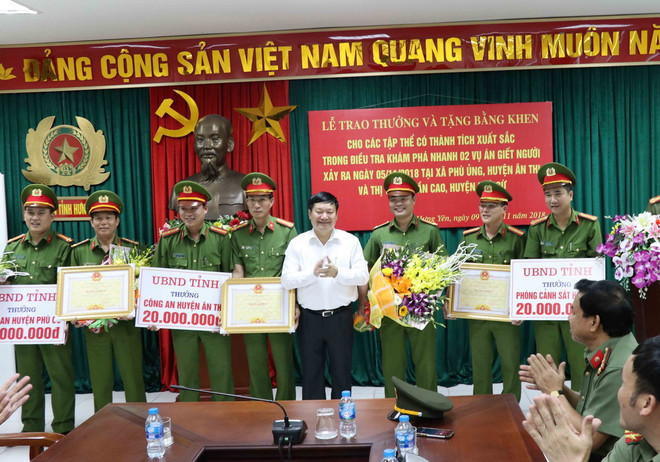 Khen thưởng thành tích phá án 2 vụ giết người nghiêm trọng ở Hưng Yên ảnh 1