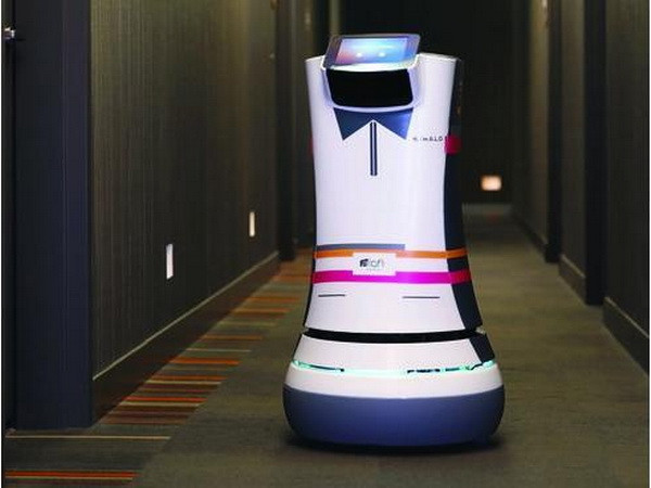Đưa robot quản gia thông minh vào sử dụng trong khách sạn ảnh 1