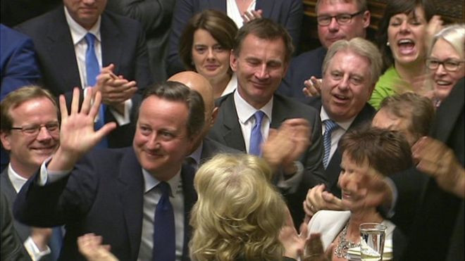 Trước khi từ chức, Thủ tướng Cameron kêu gọi Anh ở gần EU ảnh 1