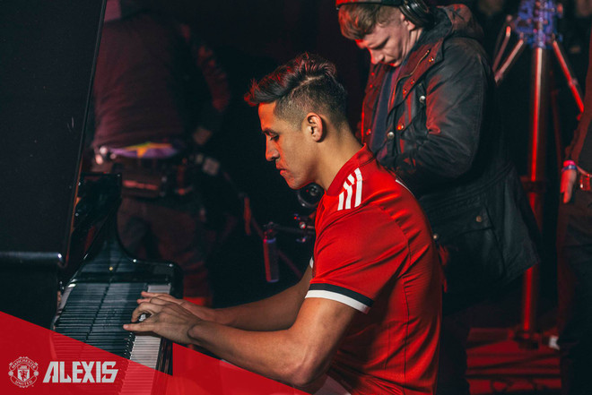 Alexis Sanchez chính thức tới M.U: Canh bạc lớn của Quỷ đỏ ảnh 2