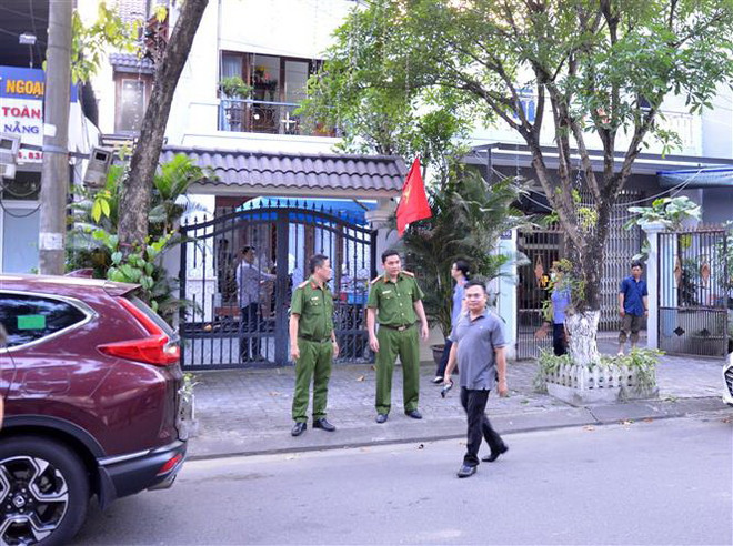 Đà Nẵng: Bắt nguyên Chủ tịch Ủy ban Nhân dân quận Cẩm Lệ ảnh 1