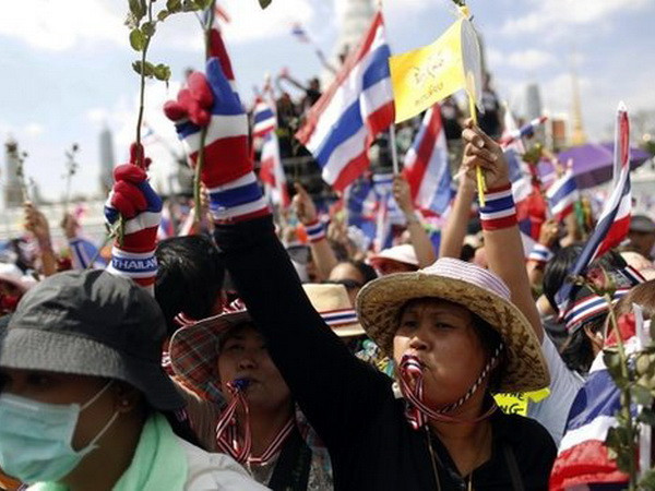 Thái Lan dỡ bỏ phong tỏa tài khoản của người biểu tình ảnh 1