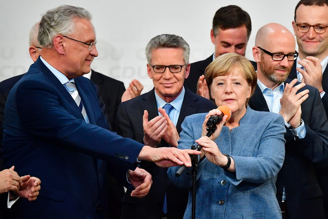 AfD trở thành thách thức đối với Thủ tướng Đức Angela Merkel ảnh 1