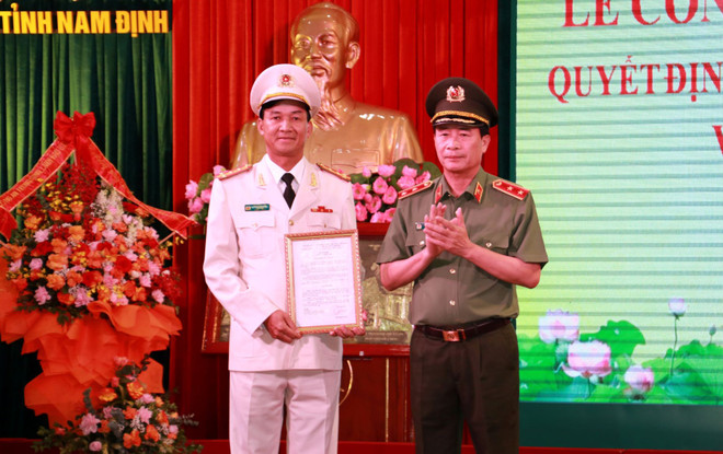 Đại tá Trần Minh Tiến làm Giám đốc Công an tỉnh Nam Định ảnh 1