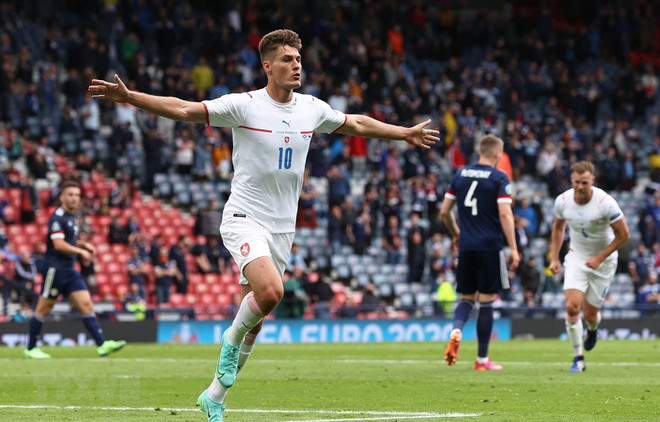Patrik Schick - Từ “tội đồ” trở thành “thiên tài” của đội tuyển Séc ảnh 1