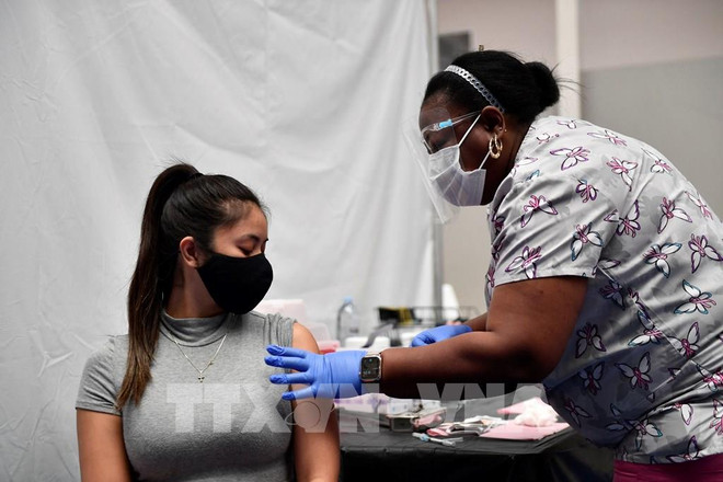 Ấn Độ: Chênh lệch lớn về tốc độ tiêm vaccine ở thành thị và nông thôn ảnh 1