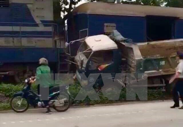 Phó Thủ tướng yêu cầu tăng cường an toàn giao thông đường sắt ảnh 1