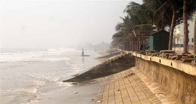 Thanh Hóa: Sạt lở tuyến kè chắn sóng ở Khu du lịch biển Hải Tiến ảnh 2