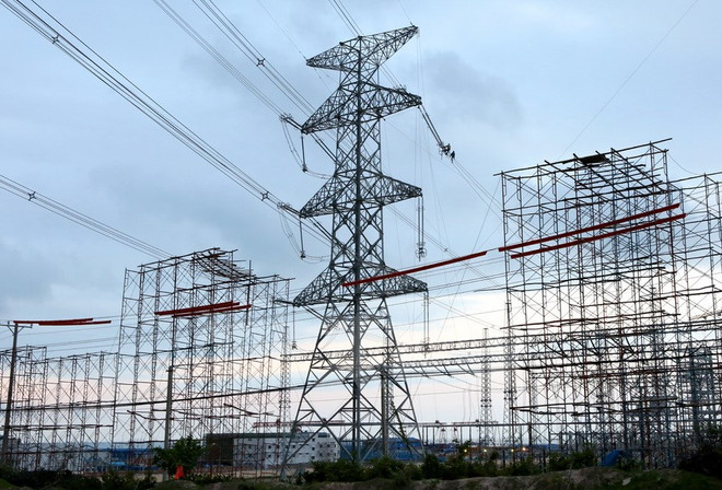 Khắc phục tình trạng phát tán bụi tại Trung tâm điện lực Vĩnh Tân ảnh 1