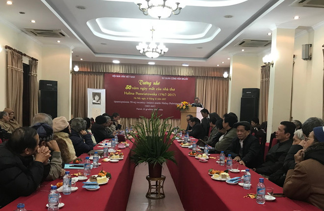 Thơ Halina Poswiatowska: Bài ca của tình yêu và khát vọng sống ảnh 1