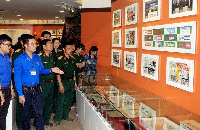 TTXVN và Sư đoàn 304: Mối quan hệ quân dân lâu bền, mẫu mực ảnh 1