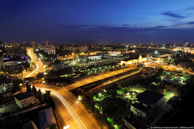 Nga bất ngờ đứng đầu danh sách các nhà đầu tư nước ngoài ở Ukraine ảnh 1