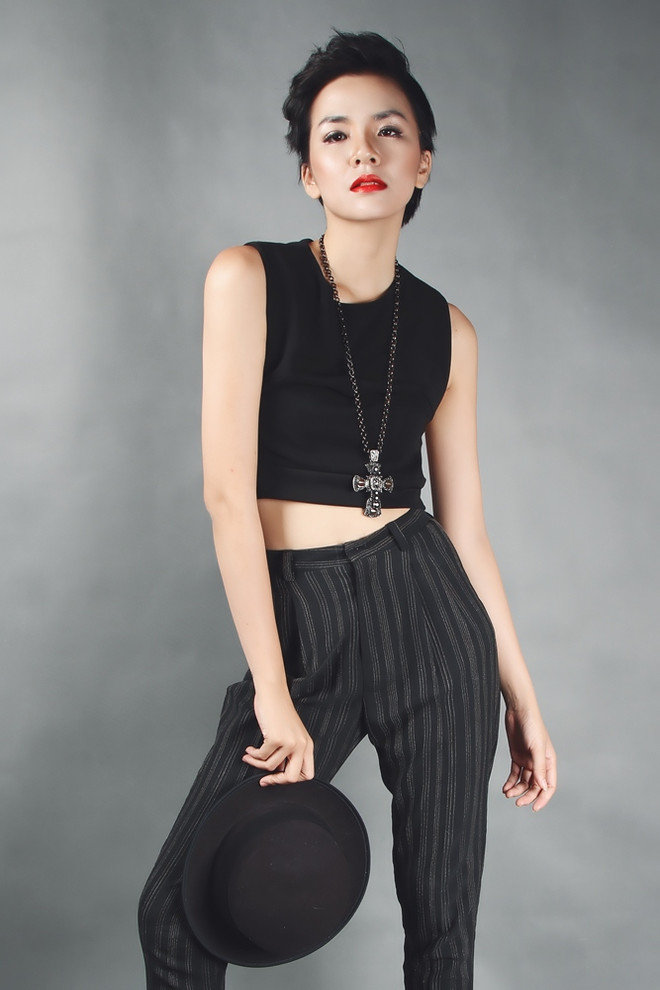 Á quân Tiêu Linh “phiêu” với ren xuyên thấu trong bộ sưu tập mới ảnh 6