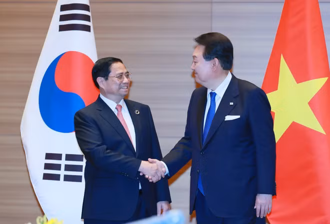 Thủ tướng Phạm Minh Chính hội kiến Tổng thống Hàn Quốc Yoon Suk-yeol ảnh 2