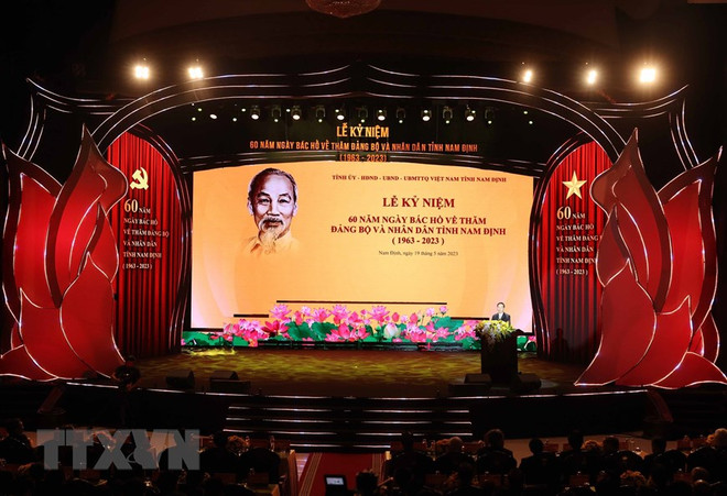 Chủ tịch nước Võ Văn Thưởng phát biểu tại buổi lễ. (Ảnh: Thống Nhất/TTXVN) Chủ tịch nước: Nam Định phấn đấu trở thành tỉnh giàu như lời Bác dạy ảnh 4
