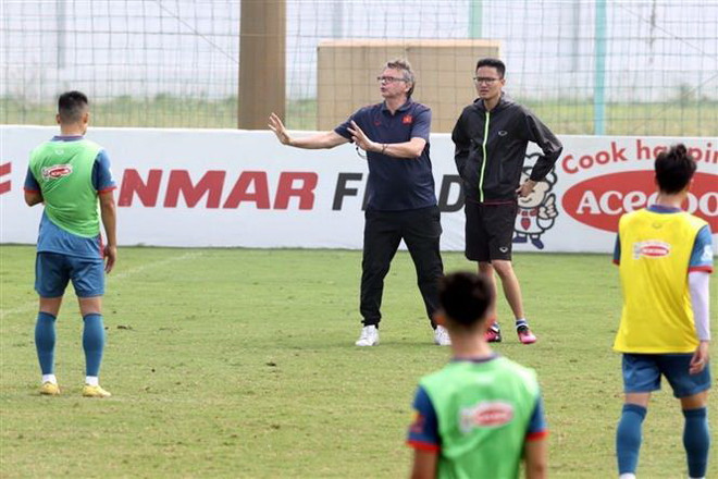 Ông Troussier sẽ ra mắt Đội tuyển Việt Nam vào đầu tháng Sáu ảnh 1