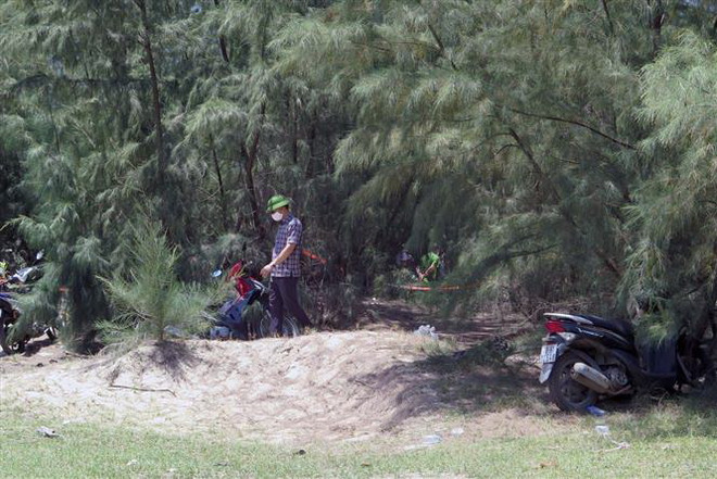 Vụ bé gái 13 tuổi tử vong trong rừng phi lao: Bắt khẩn cấp nghi phạm ảnh 1