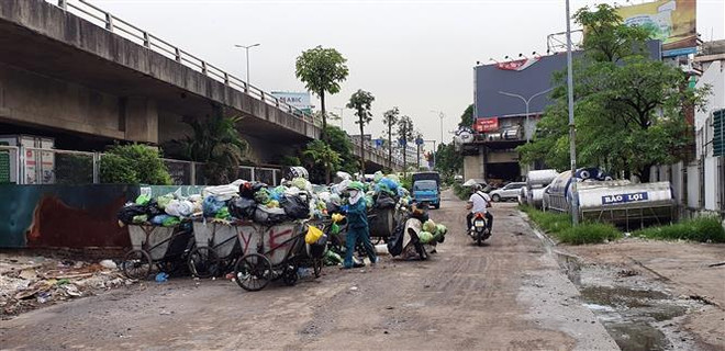 Quảng Ninh: Đã thu gom, xử lý rác ùn ứ ở thành phố Hạ Long ảnh 1