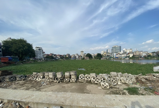 "Mặc áo" mới cho ao hồ Thủ đô: Gian nan 'cuộc chiến' giành không gian ảnh 1