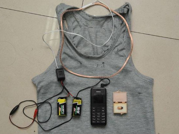 [Photo] Bắt bài thiết bị gian lận thi cử tinh vi ở Trung Quốc ảnh 3