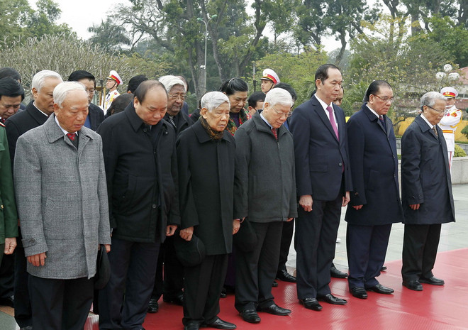 Lãnh đạo Đảng, Nhà nước vào Lăng viếng Chủ tịch Hồ Chí Minh ảnh 2