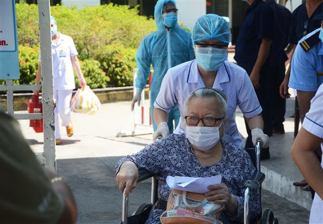 Bệnh viện C Đà Nẵng: Thắp lên ngọn lửa niềm tin đẩy lùi COVID-19 ảnh 1