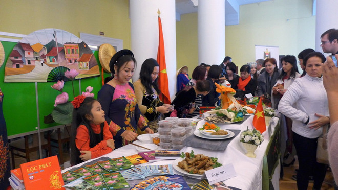 Việt Nam tham gia lễ hội văn hóa, ẩm thực châu Á tại Kiev ảnh 1