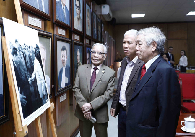 Gặp mặt hữu nghị kỷ niệm 30 năm thiết lập quan hệ Việt Nam-Belarus ảnh 1