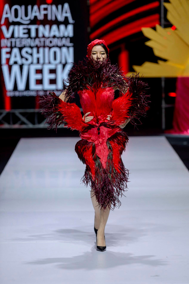 Xu hướng thời trang nào sẽ lên ngôi mùa mốt Xuân Hè 2019? ảnh 9