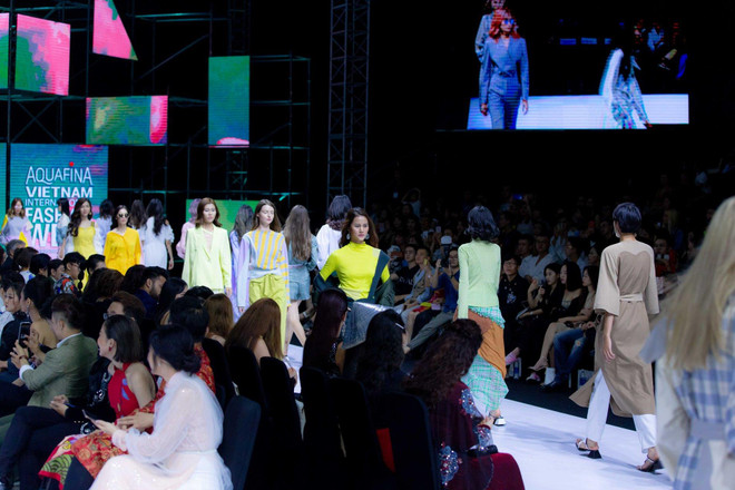 Xu hướng thời trang nào sẽ lên ngôi mùa mốt Xuân Hè 2019? ảnh 11