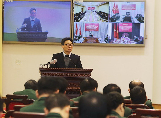 Phó Thủ tướng Vũ Đức Đam phát biểu. (Ảnh: TTXVN) Quân đội góp phần đặc biệt quan trọng trong phòng, chống dịch COVID-19 ảnh 1