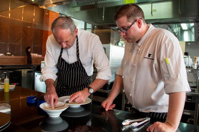 Chiêm ngưỡng món ăn thượng hạng chế biến từ trứng cá tầm ảnh 3