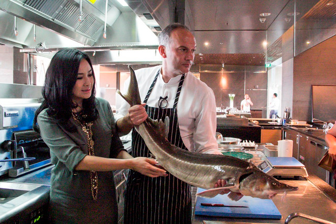 Chiêm ngưỡng món ăn thượng hạng chế biến từ trứng cá tầm ảnh 1