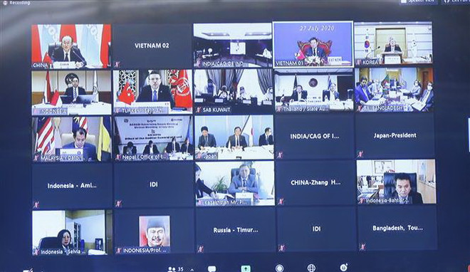 Các đầu cầu tại cuộc họp trực tuyến Ban điều hành ASOSAI lần thứ 55. (Ảnh: Doãn Tấn/TTXVN) Chia sẻ phương án hỗ trợ người dân, doanh nghiệp ứng phó với COVID-19 ảnh 2