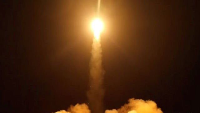 Saudi Arabia bị tấn công tên lửa từ Yemen, 23 người bị thương ảnh 1