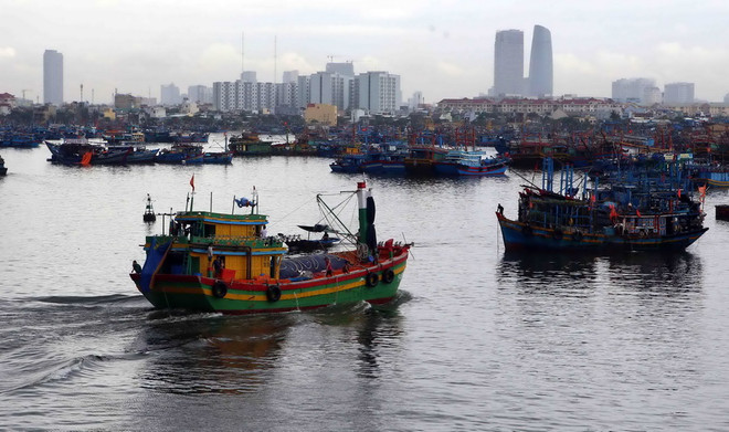 Áp thấp nhiệt đới gây mưa rất to, lũ trên các sông đang lên nhanh ảnh 1