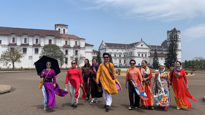 Hướng dẫn viên du lịch làm gì để mưu sinh giữa ''cơn bão COVID-19''? ảnh 1