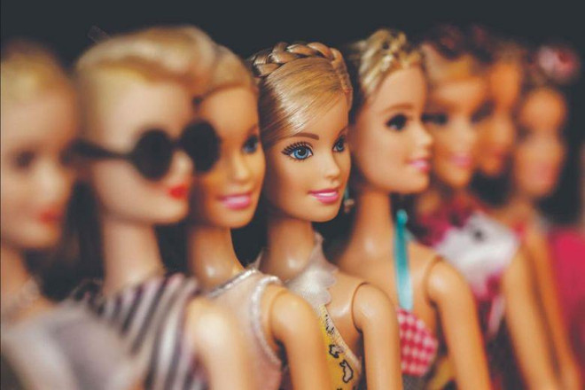 Cô nàng búp bê Barbie nổi tiếng đã 60 tuổi. Thông tin này là thật hay giả?