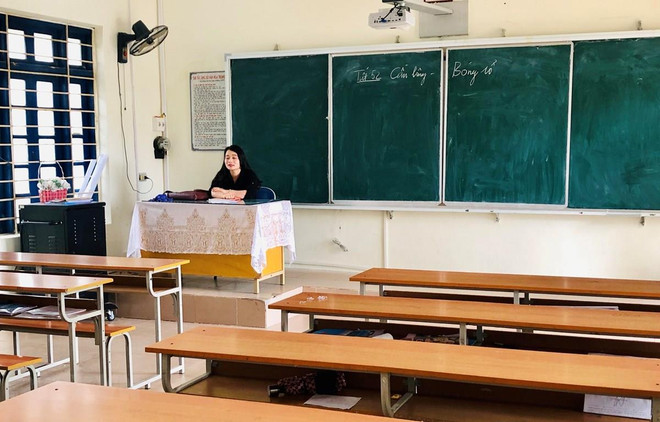 Thông tin học sinh một trường THPT ở Quảng Ninh đồng loạt bỏ học kéo dài để phản ứng việc chuyển địa điểm sang trường khác là thật hay giả?