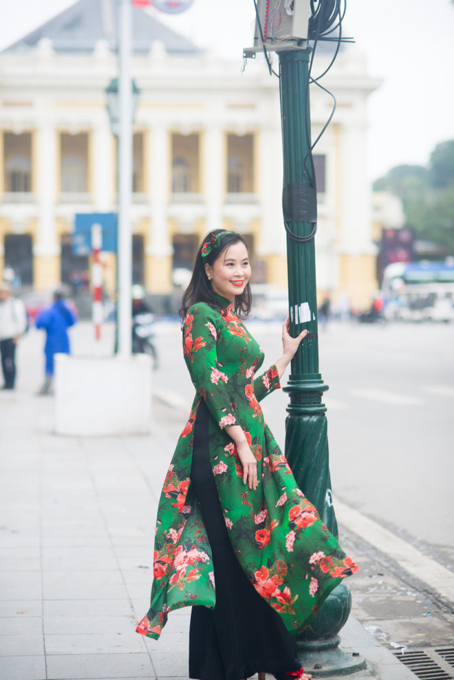 Bộ sưu tập áo dài đón Xuân mới cho các mẹ và con gái ảnh 12