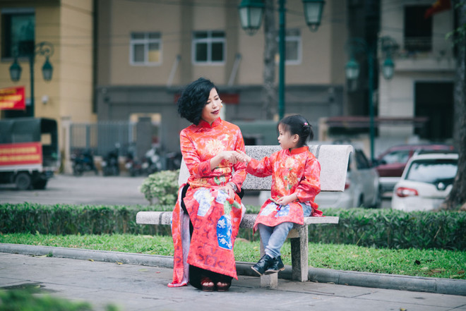 Bộ sưu tập áo dài đón Xuân mới cho các mẹ và con gái ảnh 8