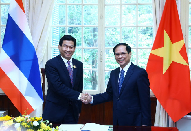 Việt Nam và Thái Lan đẩy mạnh kết nối kinh tế, cơ sở hạ tầng ảnh 1