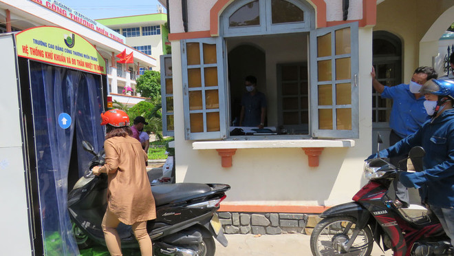 Chế tạo hệ thống khử khuẩn và đo thân nhiệt tự động để phòng dịch ảnh 1