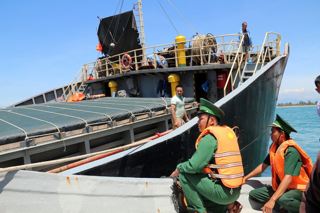 Tàu chở hơn 3.000 tấn hàng bị chìm trên vùng biển Ninh Thuận ảnh 2