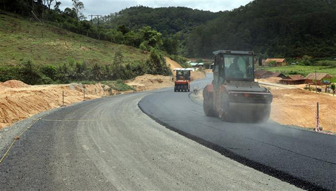 Sắp khởi công 4 gói thầu dự án kết nối giao thông miền núi phía Bắc ảnh 1