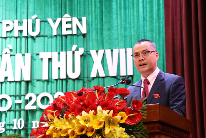 Đồng chí Phạm Đại Dương, Bí thư Tỉnh ủy, Chủ tịch Ủy ban nhân dân tỉnh Phú Yên, phát biểu tại Đại hội. (Ảnh: Phạm Cường/TTXVN) Hình ảnh Đại hội đại biểu Đảng bộ tỉnh Phú Yên lần thứ XVII ảnh 4